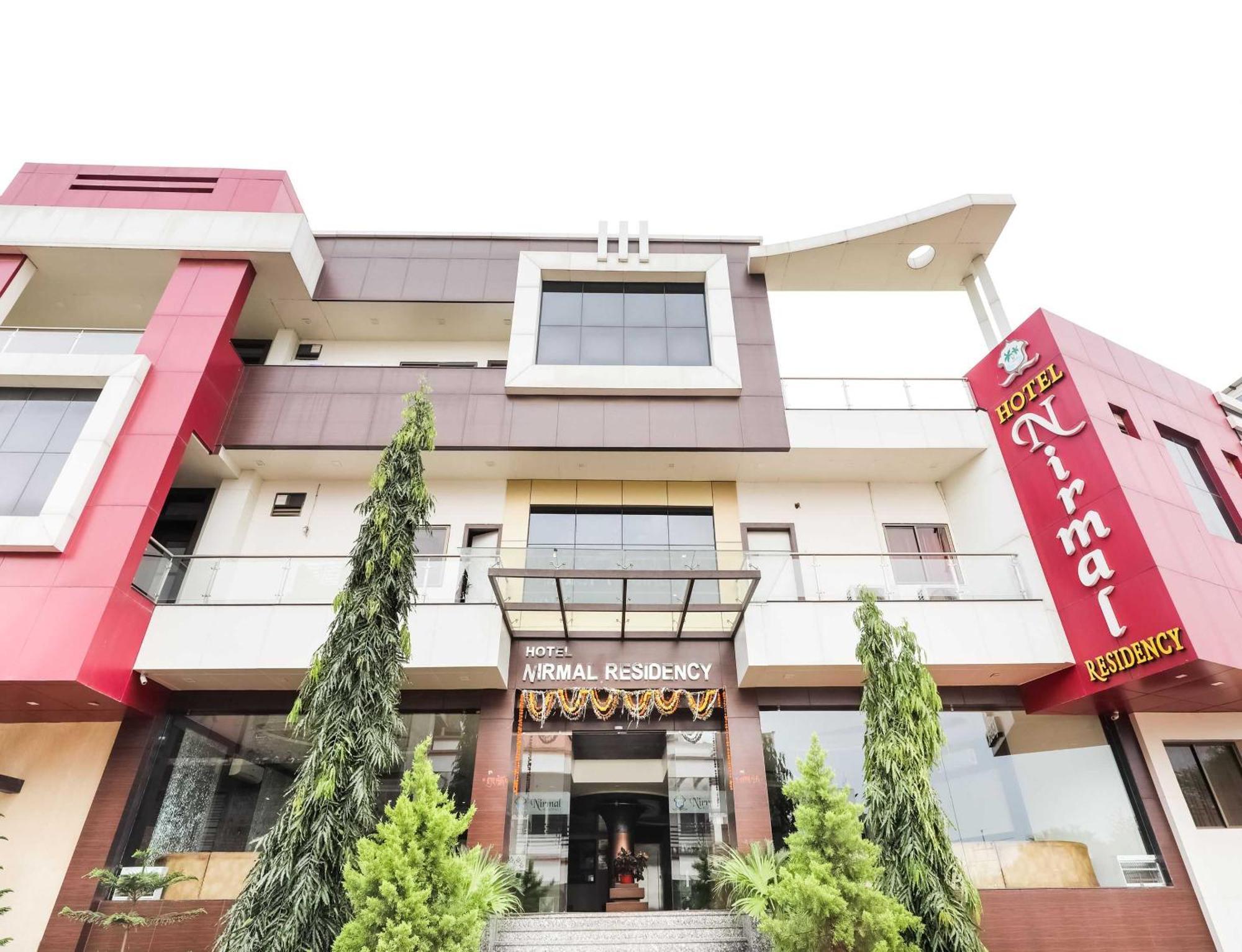 Super Townhouse Lalghati Near Airport Bhopal Luaran gambar