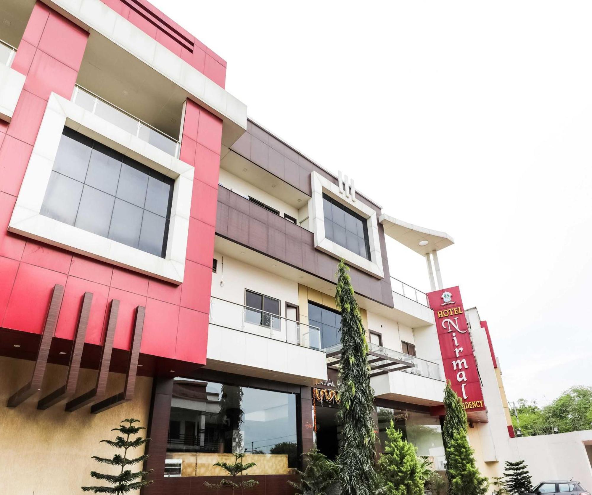 Super Townhouse Lalghati Near Airport Bhopal Luaran gambar